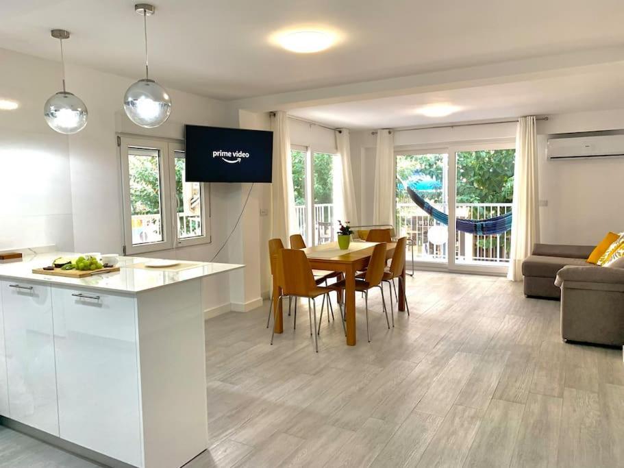 New Stylish Beach Front Apartment Cullera Exterior foto
